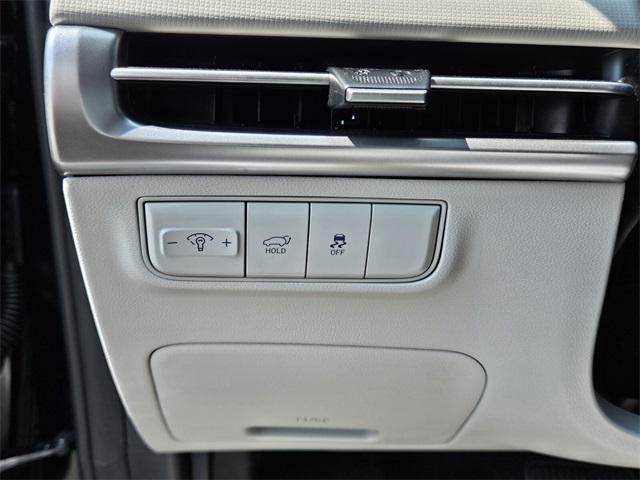 2026 Hyundai Tucson SEL Image 28 of 33