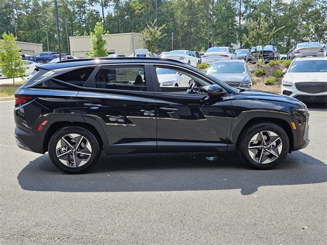 2026 Hyundai Tucson SEL Image 4 of 33