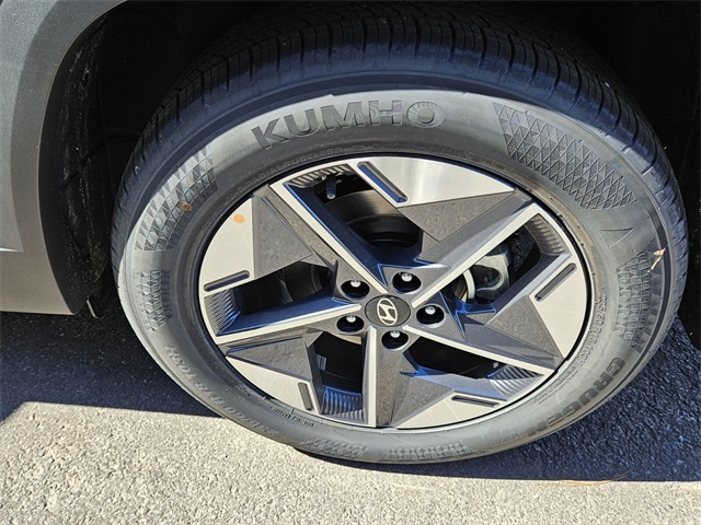 2026 Hyundai Tucson SEL Image 8 of 31