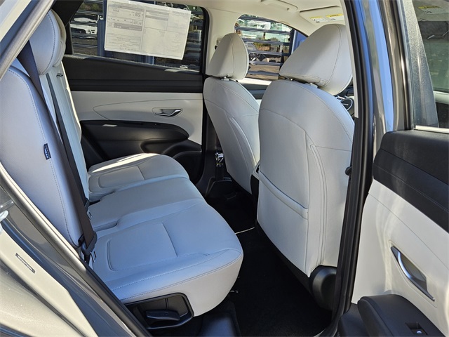 2026 Hyundai Tucson SEL Image 10 of 31