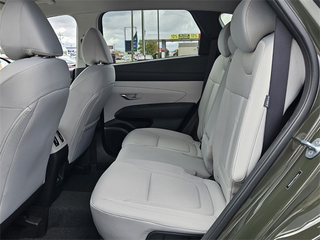 2026 Hyundai Tucson SEL Image 13 of 28