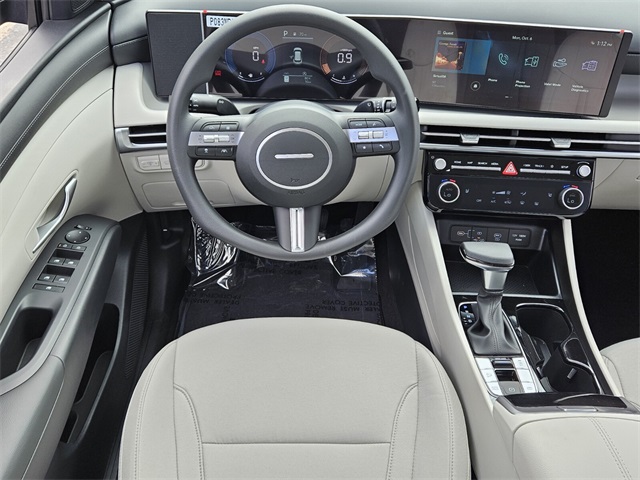 2026 Hyundai Tucson SEL Image 15 of 28