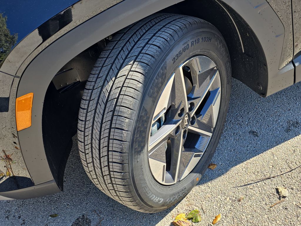 2026 Hyundai Tucson SEL Image 11 of 33