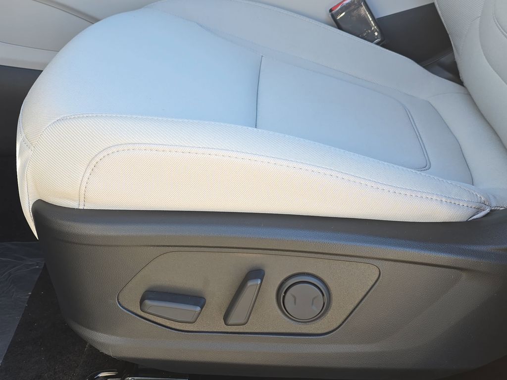 2026 Hyundai Tucson SEL Image 30 of 33