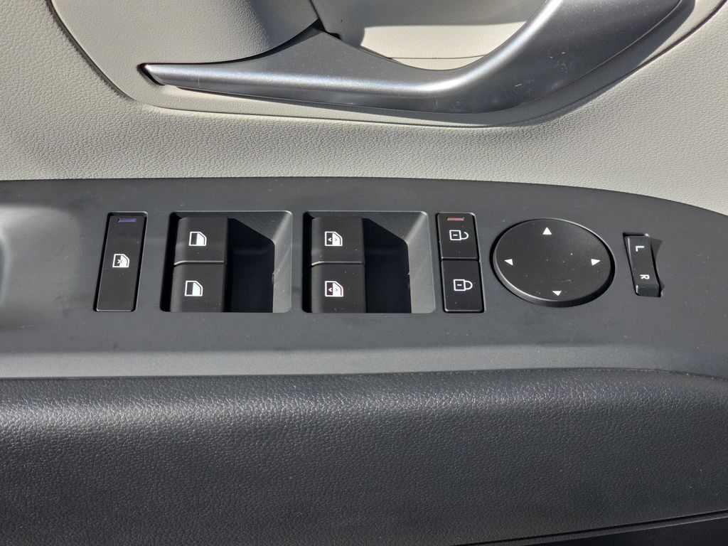 2026 Hyundai Tucson SEL Image 31 of 33