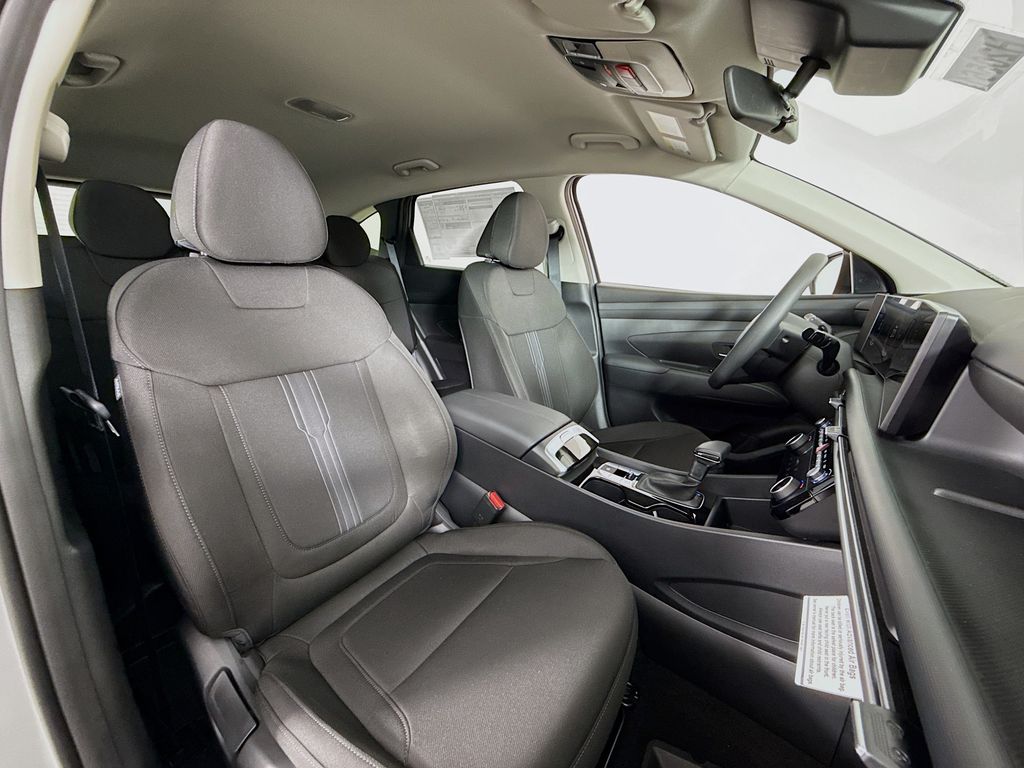 2026 Hyundai Tucson SEL Image 13 of 31