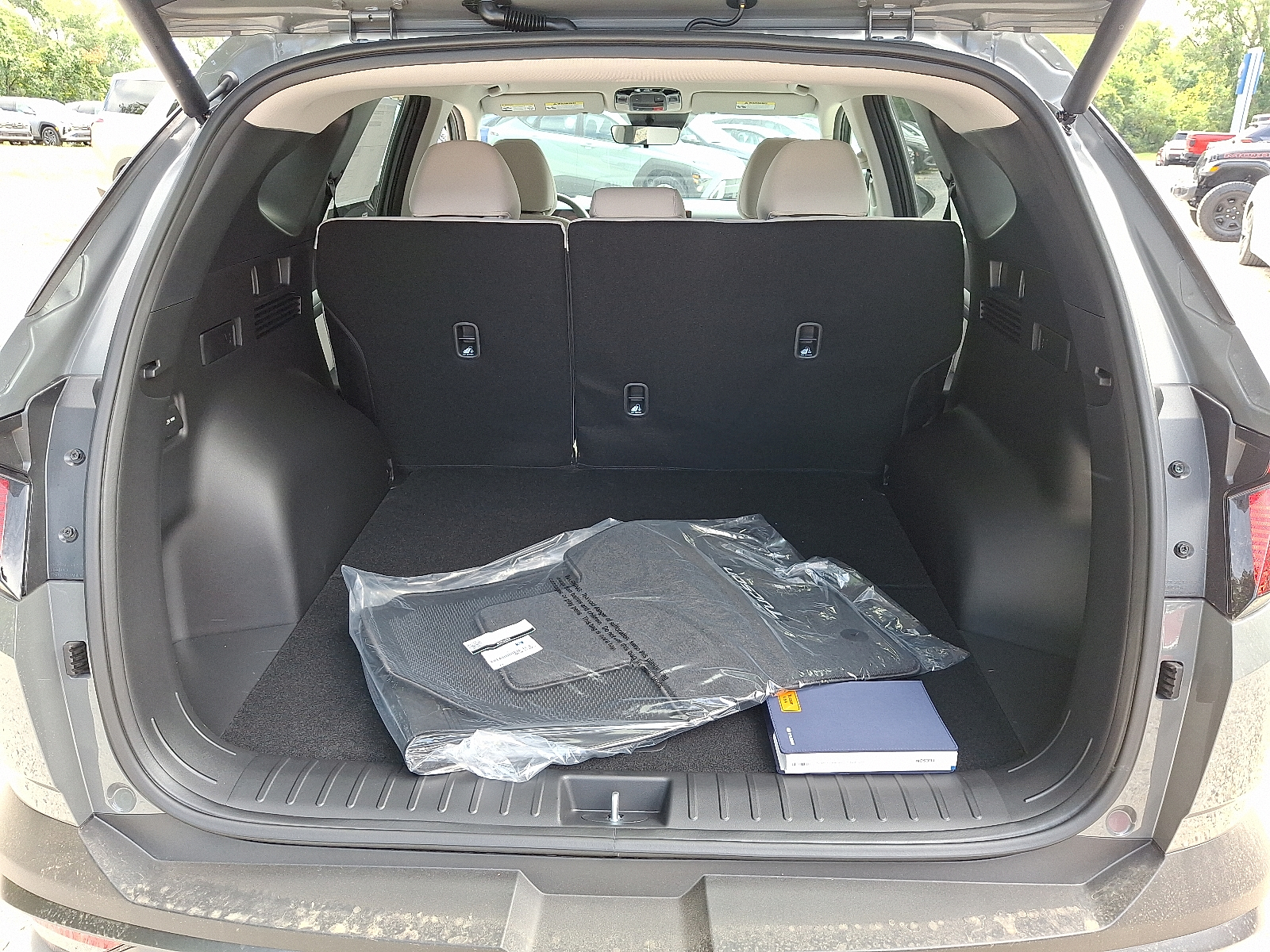 2026 Hyundai Tucson SEL Image 11 of 20