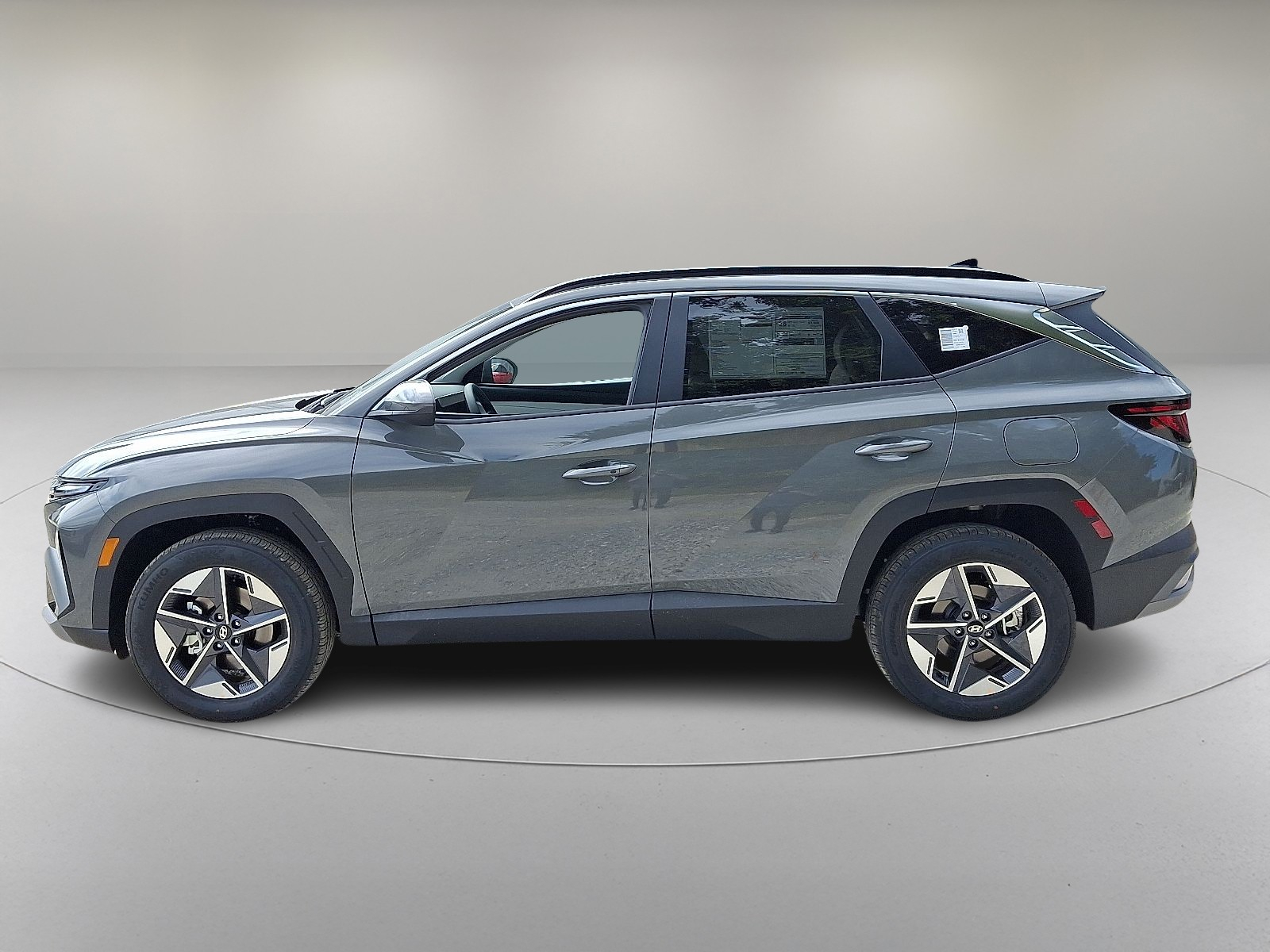 2026 Hyundai Tucson SEL Image 8 of 20
