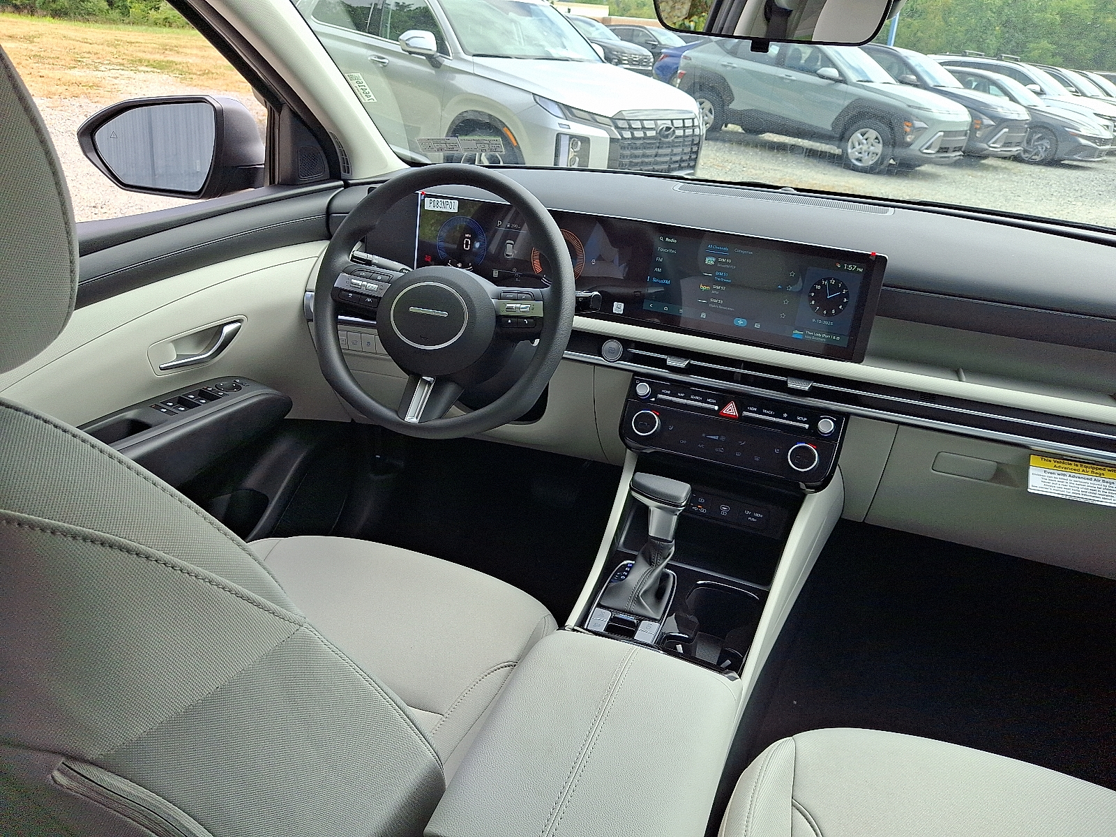 2026 Hyundai Tucson SEL Image 15 of 20