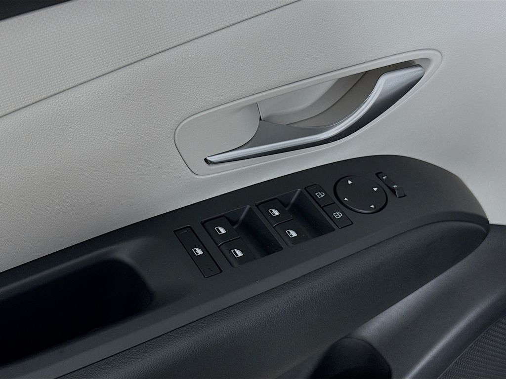 2026 Hyundai Tucson SEL Image 25 of 31