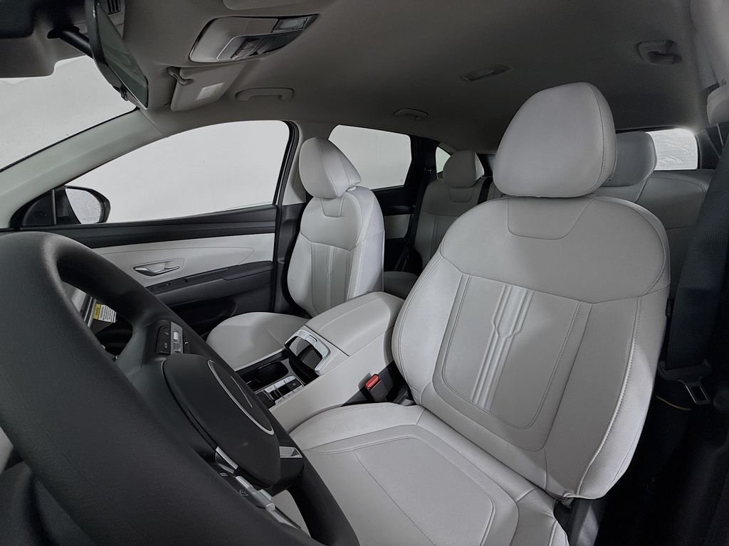 2026 Hyundai Tucson SEL Image 12 of 31