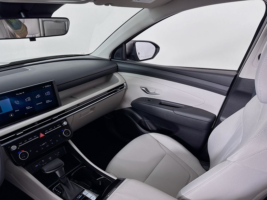 2026 Hyundai Tucson SEL Image 19 of 31