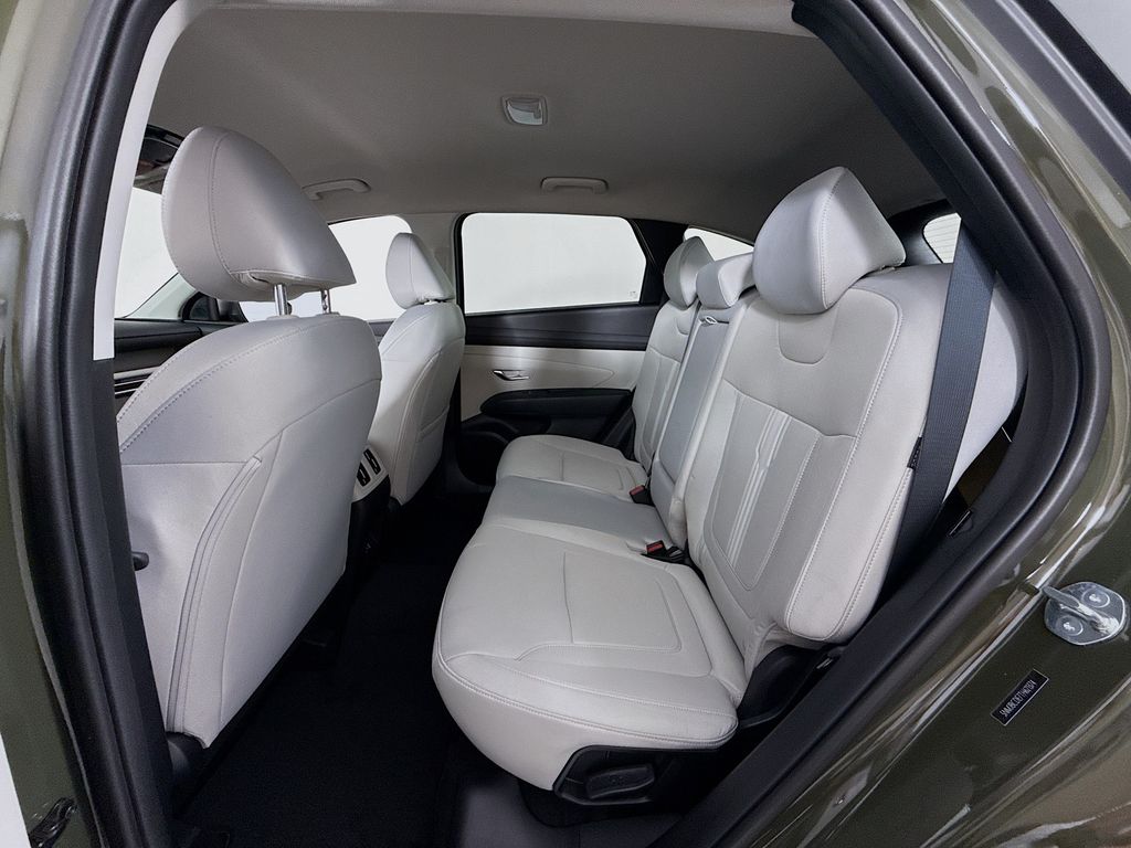 2026 Hyundai Tucson SEL Image 15 of 31