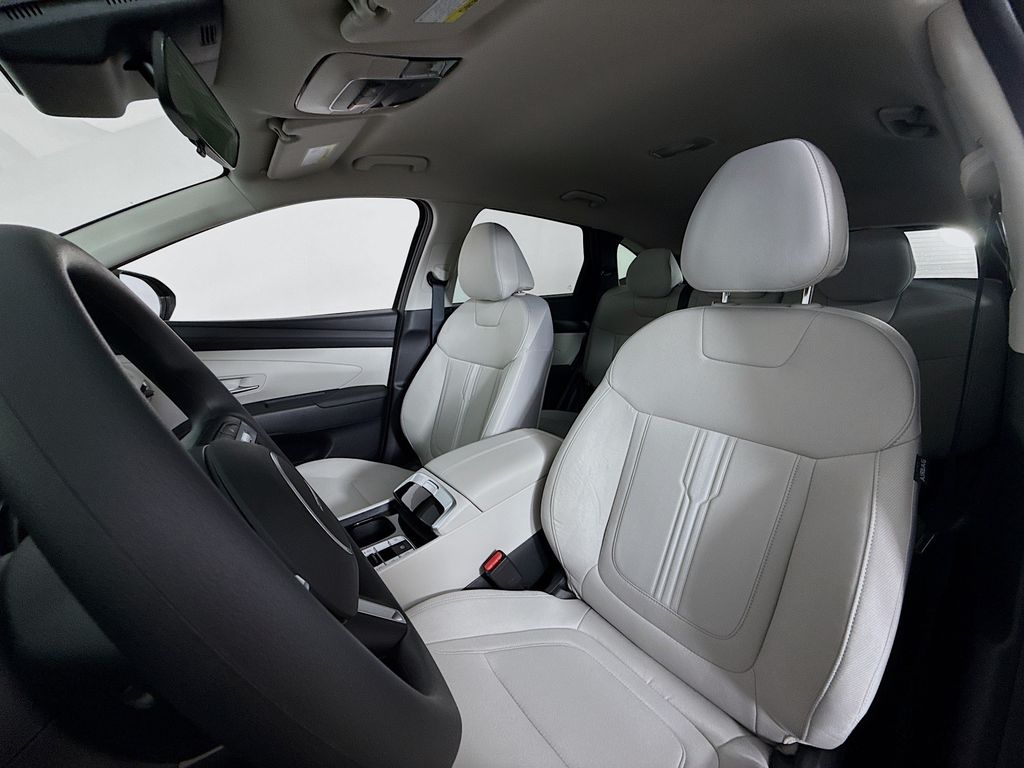 2026 Hyundai Tucson SEL Image 12 of 31
