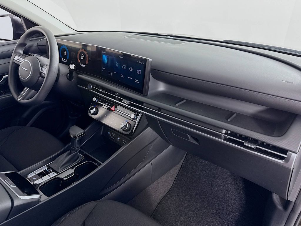 2026 Hyundai Tucson SEL Image 16 of 31