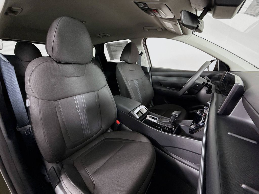 2026 Hyundai Tucson SEL Image 15 of 31