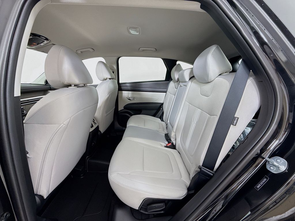 2026 Hyundai Tucson SEL Image 14 of 31