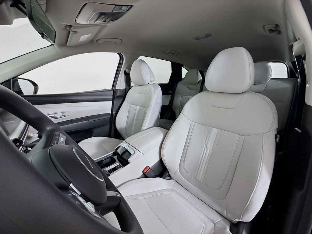 2026 Hyundai Tucson SEL Image 12 of 31