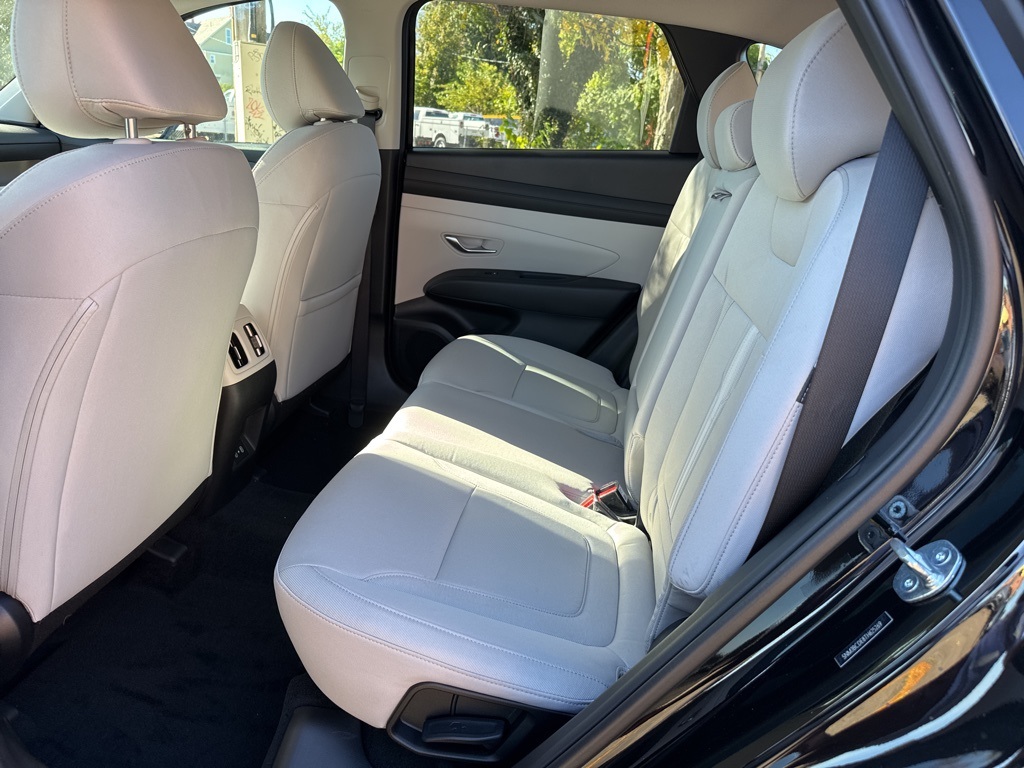 2026 Hyundai Tucson SEL Image 11 of 35