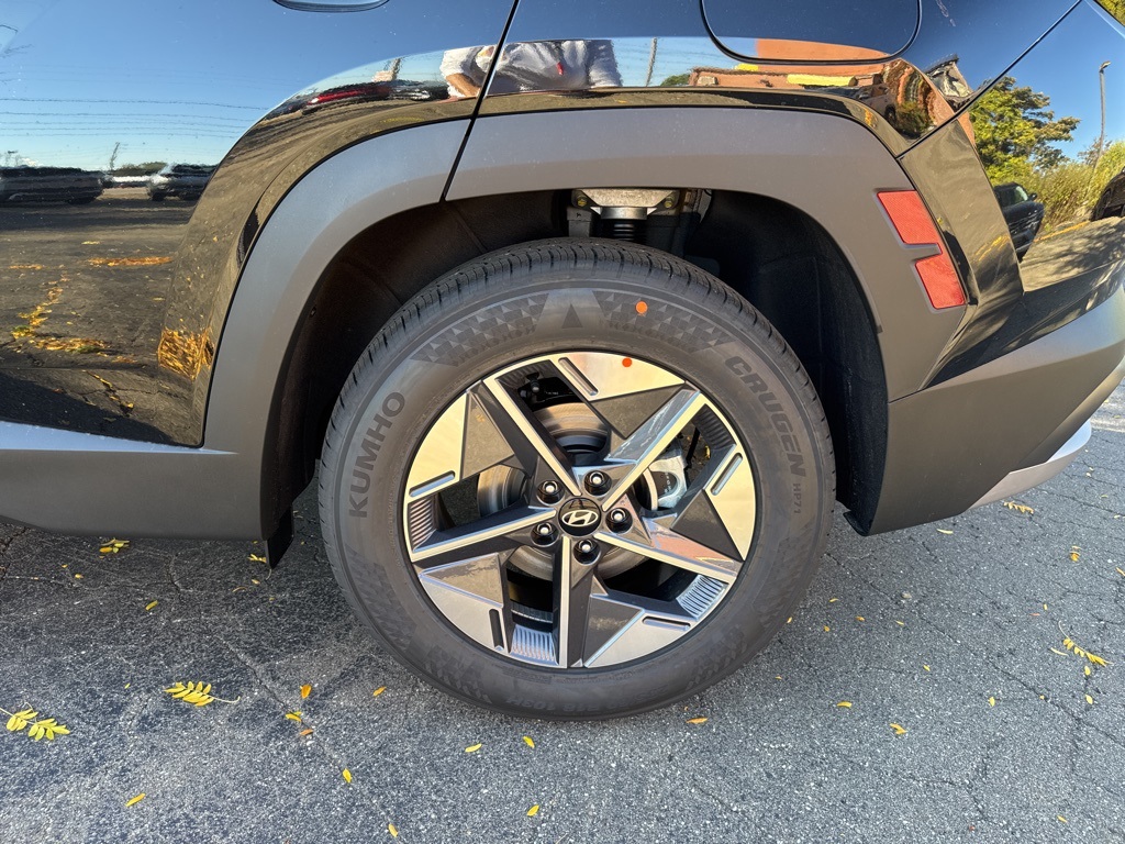 2026 Hyundai Tucson SEL Image 8 of 35