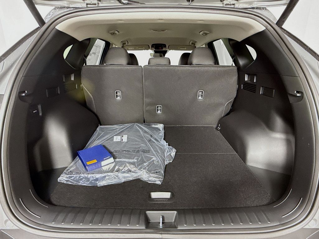 2026 Hyundai Tucson SEL Image 11 of 31