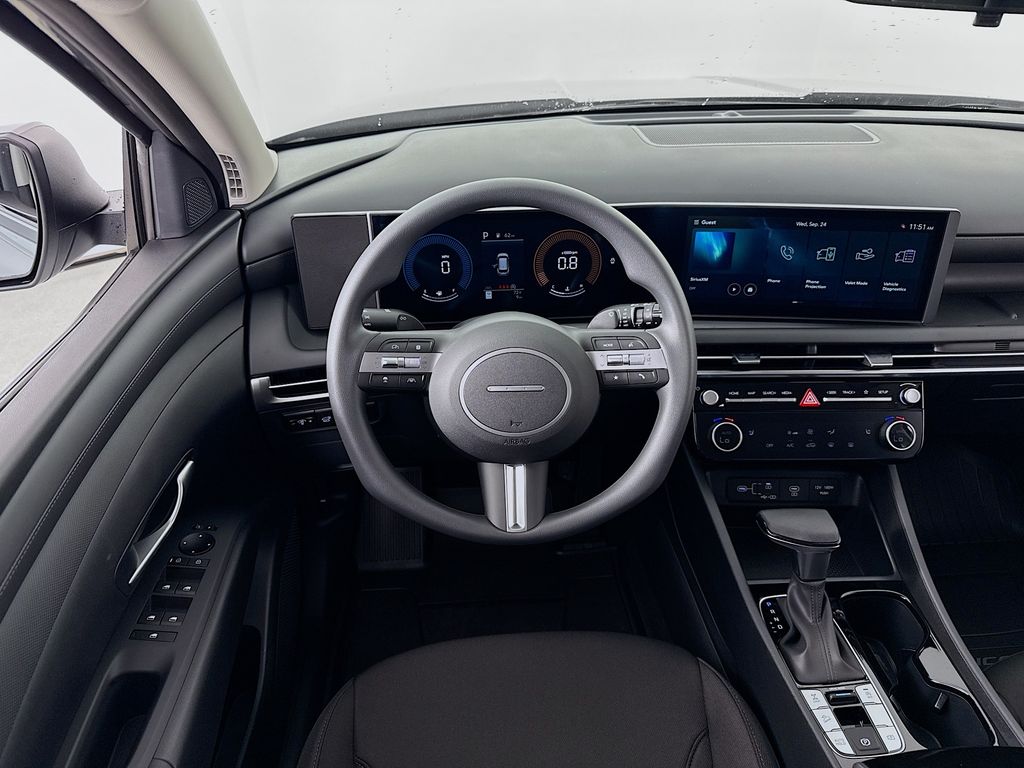 2026 Hyundai Tucson SEL Image 17 of 31