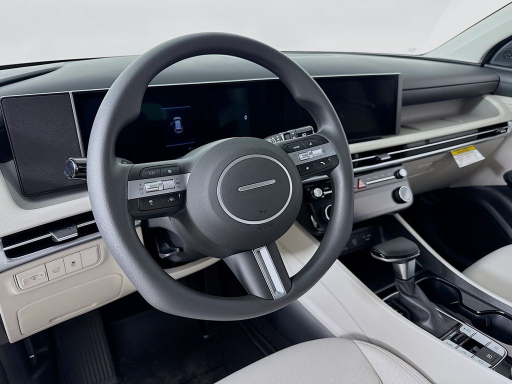 2026 Hyundai Tucson SEL Image 18 of 31