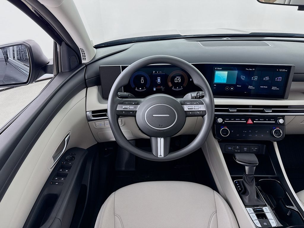 2026 Hyundai Tucson SEL Image 17 of 31
