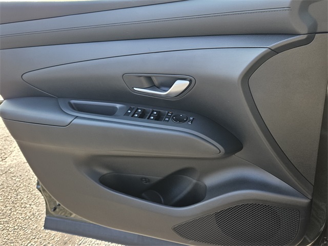 2026 Hyundai Tucson SEL Premium Image 18 of 27