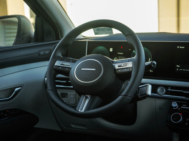 2026 Hyundai Tucson Hybrid Limited Image 13 of 25