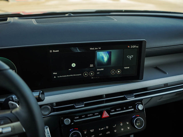 2026 Hyundai Tucson Hybrid Limited Image 18 of 25