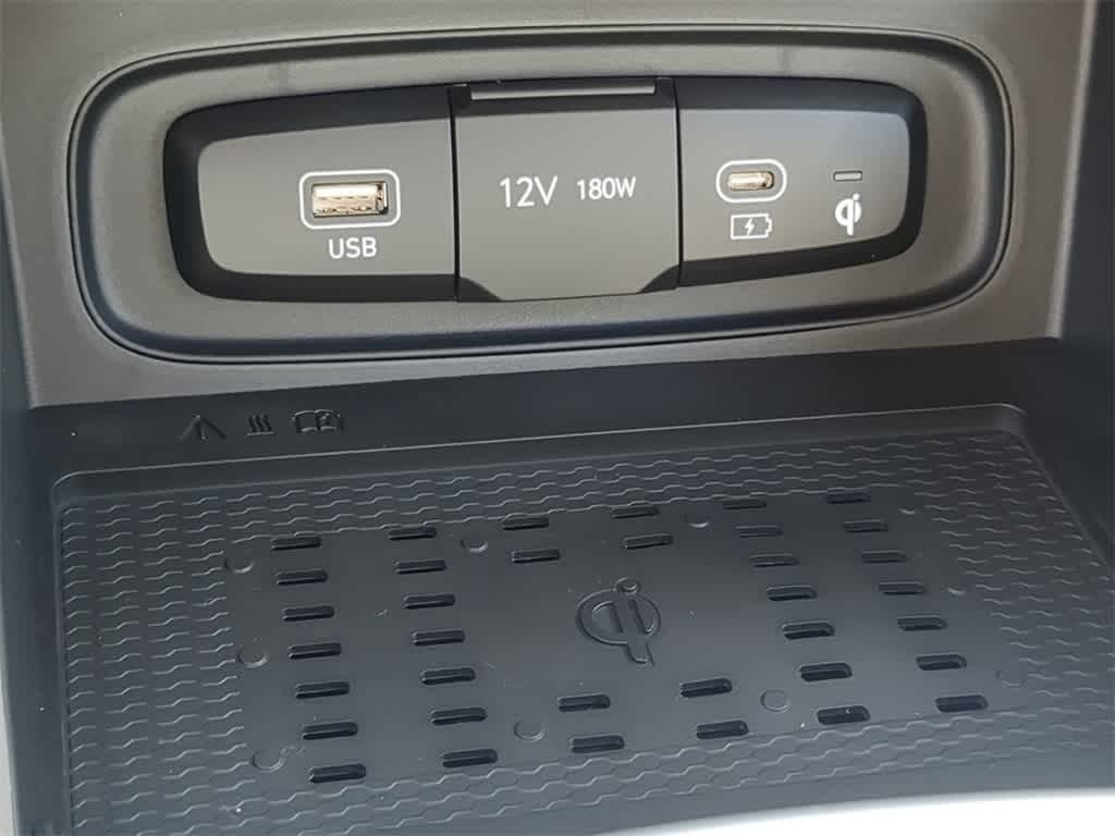 2026 Hyundai Venue SEL Image 27 of 33