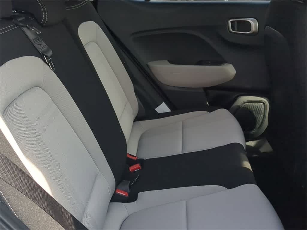 2026 Hyundai Venue SEL Image 12 of 33