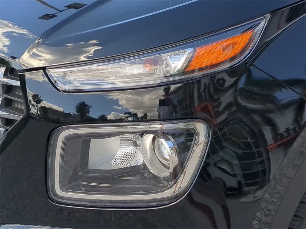 2026 Hyundai Venue SEL Image 30 of 33