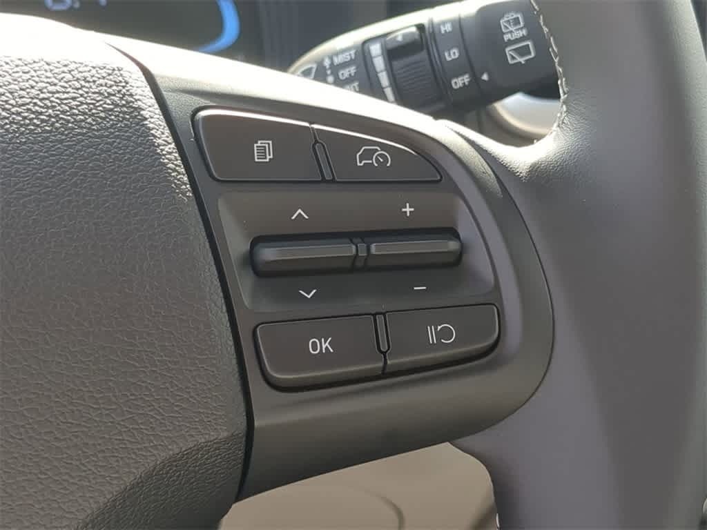 2026 Hyundai Venue SEL Image 28 of 33