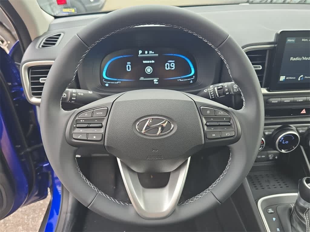 2026 Hyundai Venue SEL Image 28 of 32