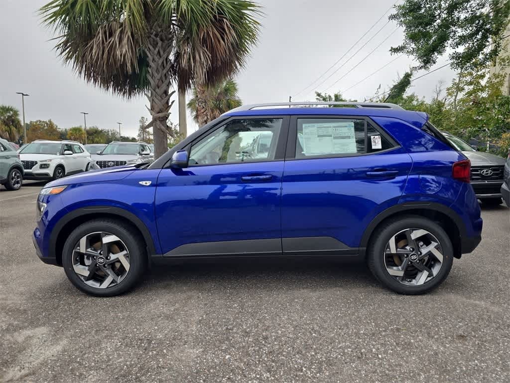 2026 Hyundai Venue SEL Image 9 of 32