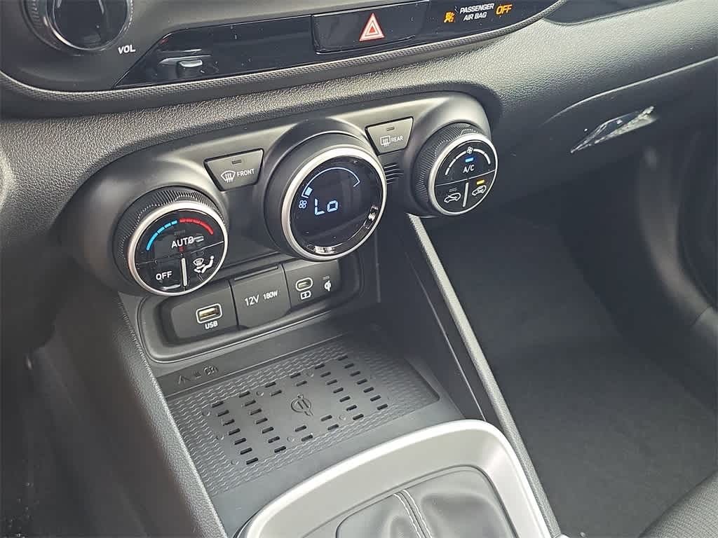 2026 Hyundai Venue SEL Image 22 of 32