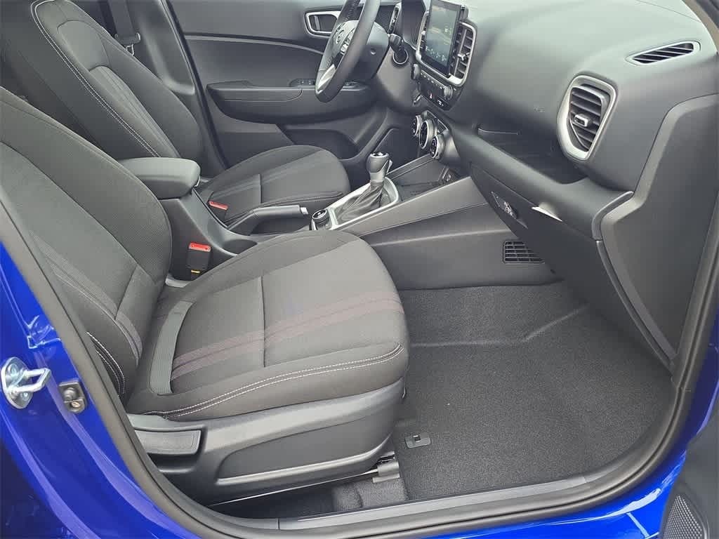 2026 Hyundai Venue SEL Image 14 of 32