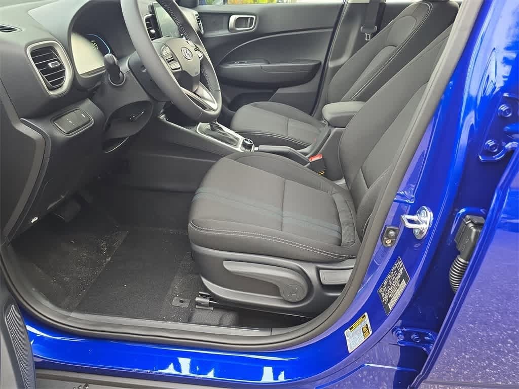 2026 Hyundai Venue SEL Image 29 of 32