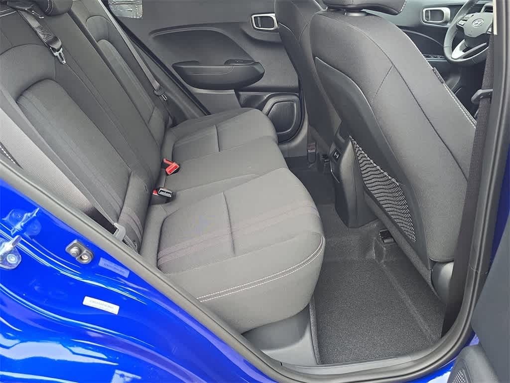 2026 Hyundai Venue SEL Image 13 of 32