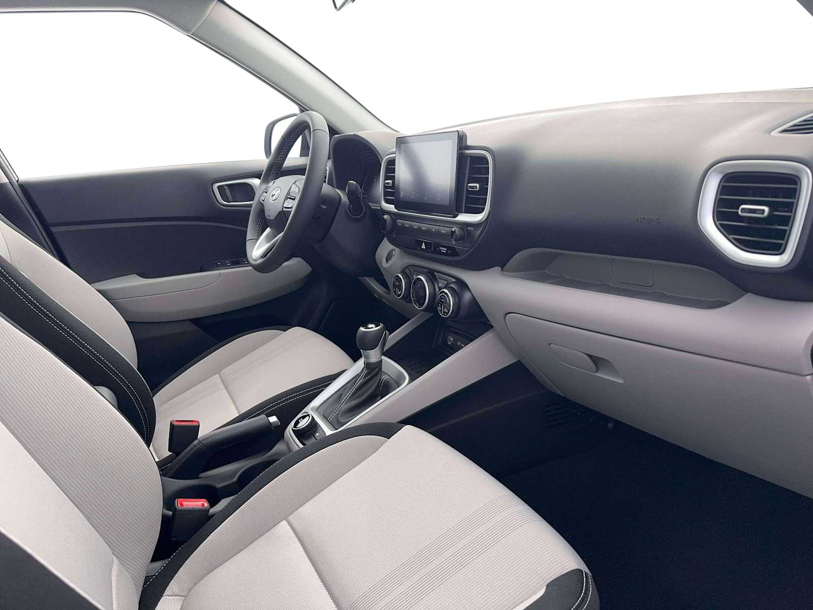 2026 Hyundai Venue SEL Image 17 of 19