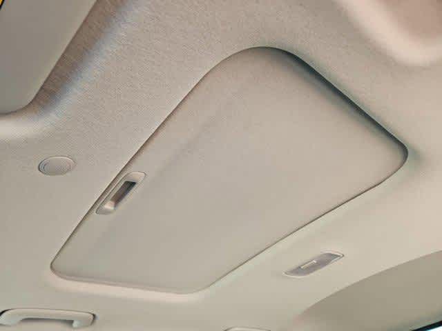 2026 Hyundai Venue SEL Image 30 of 34