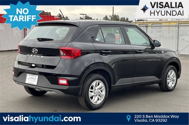 2026 Hyundai Venue SE Image 6 of 33