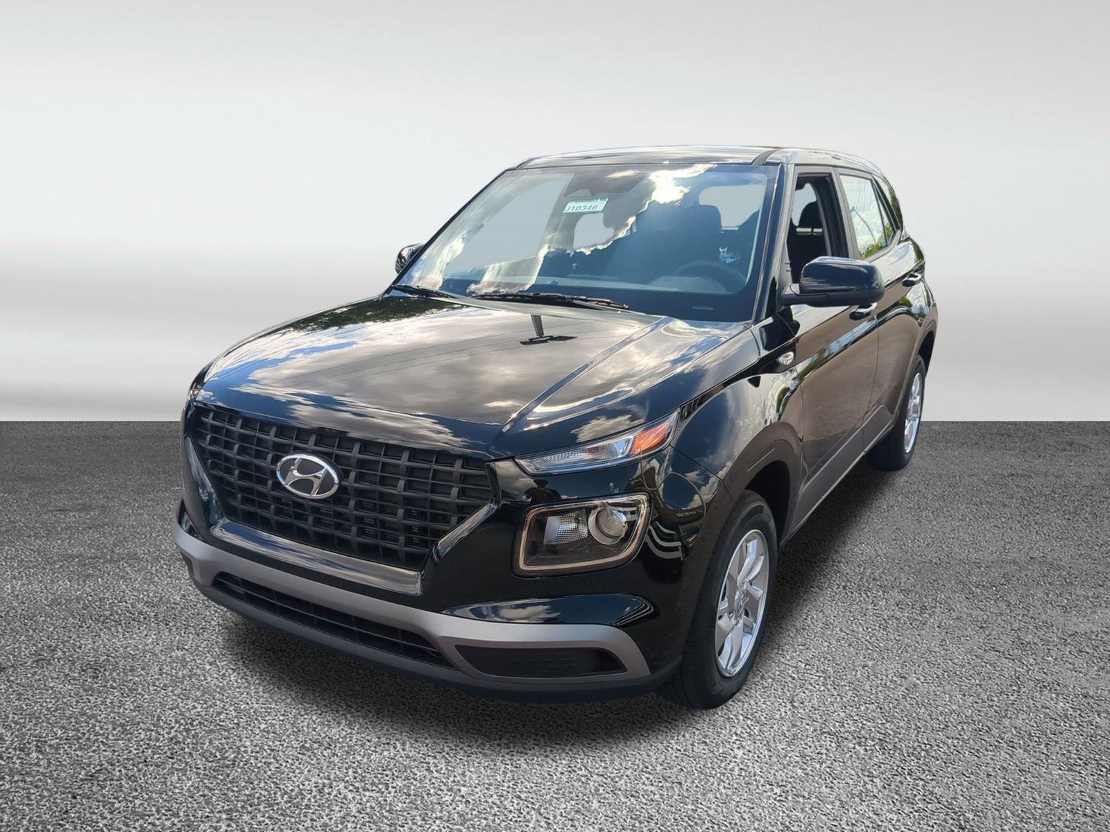 2026 Hyundai Venue SE Image 1 of 38