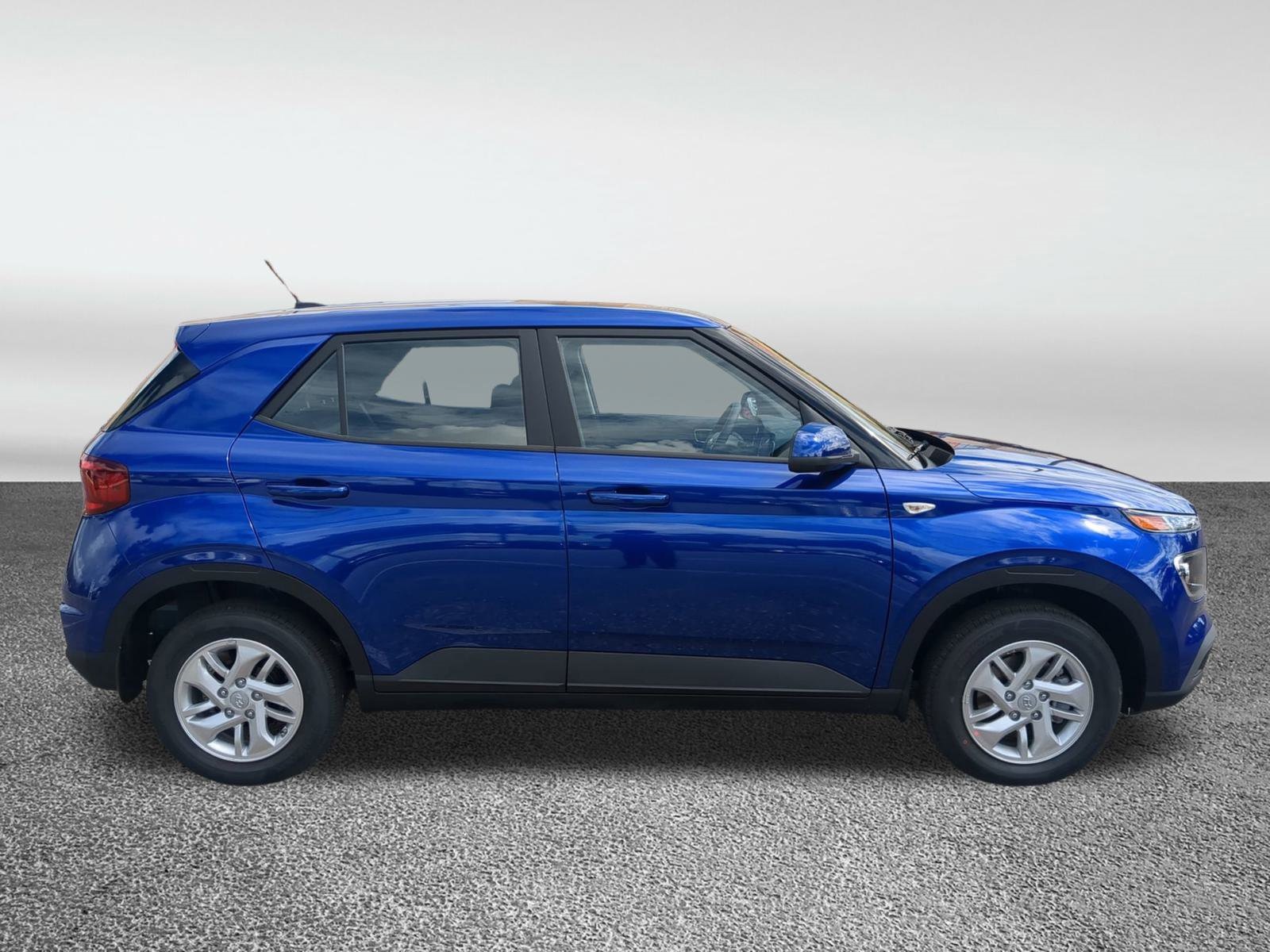 2026 Hyundai Venue SE Image 5 of 33