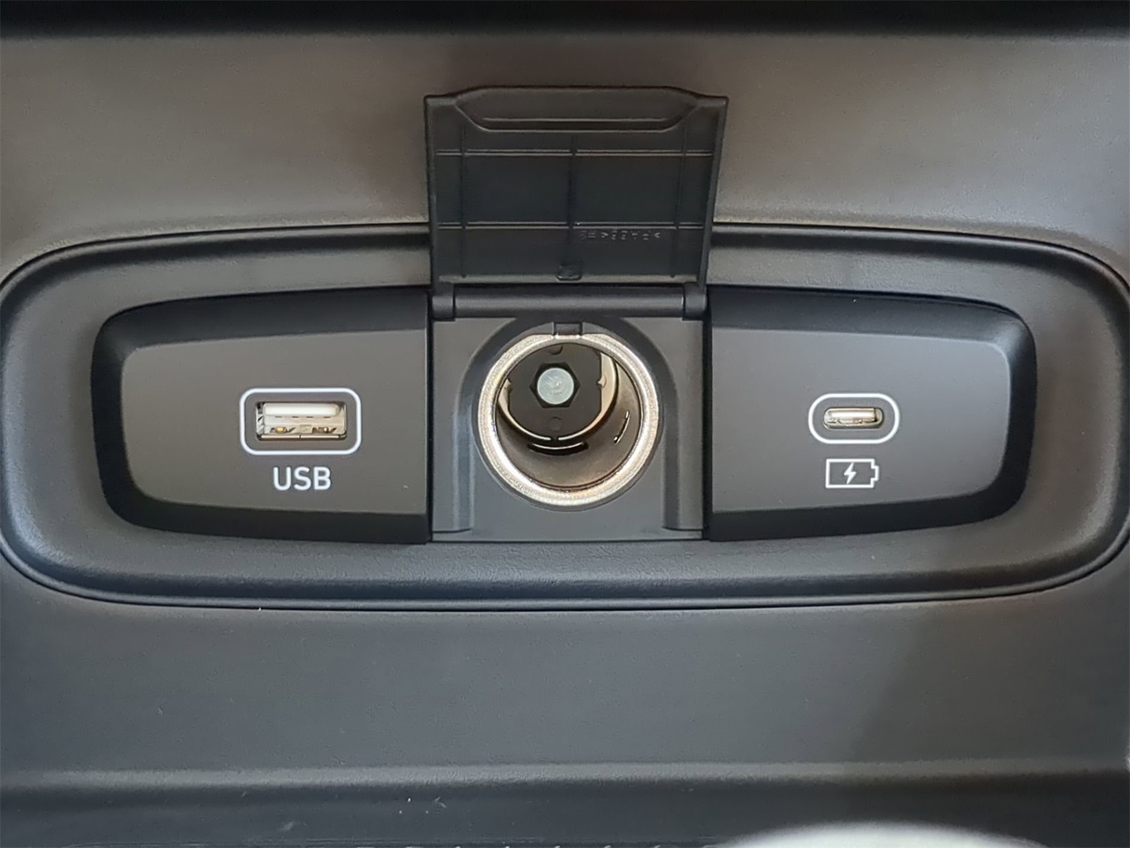 2026 Hyundai Venue SE Image 27 of 33