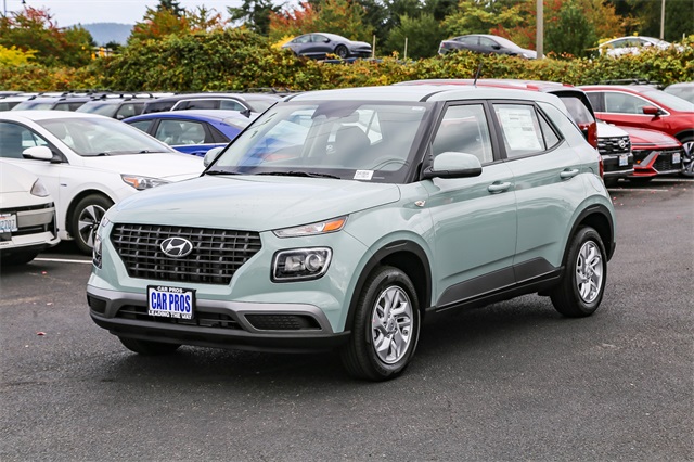 2026 Hyundai Venue SE Image 1 of 24