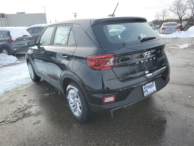 2026 Hyundai Venue SE Image 4 of 30