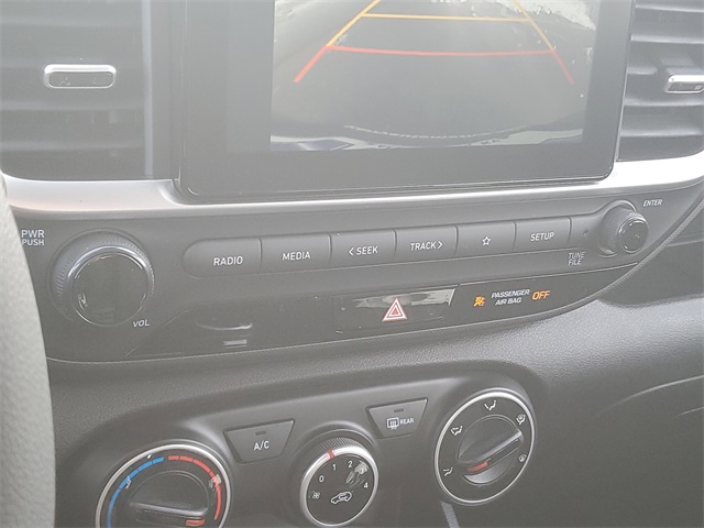 2026 Hyundai Venue SE Image 16 of 30